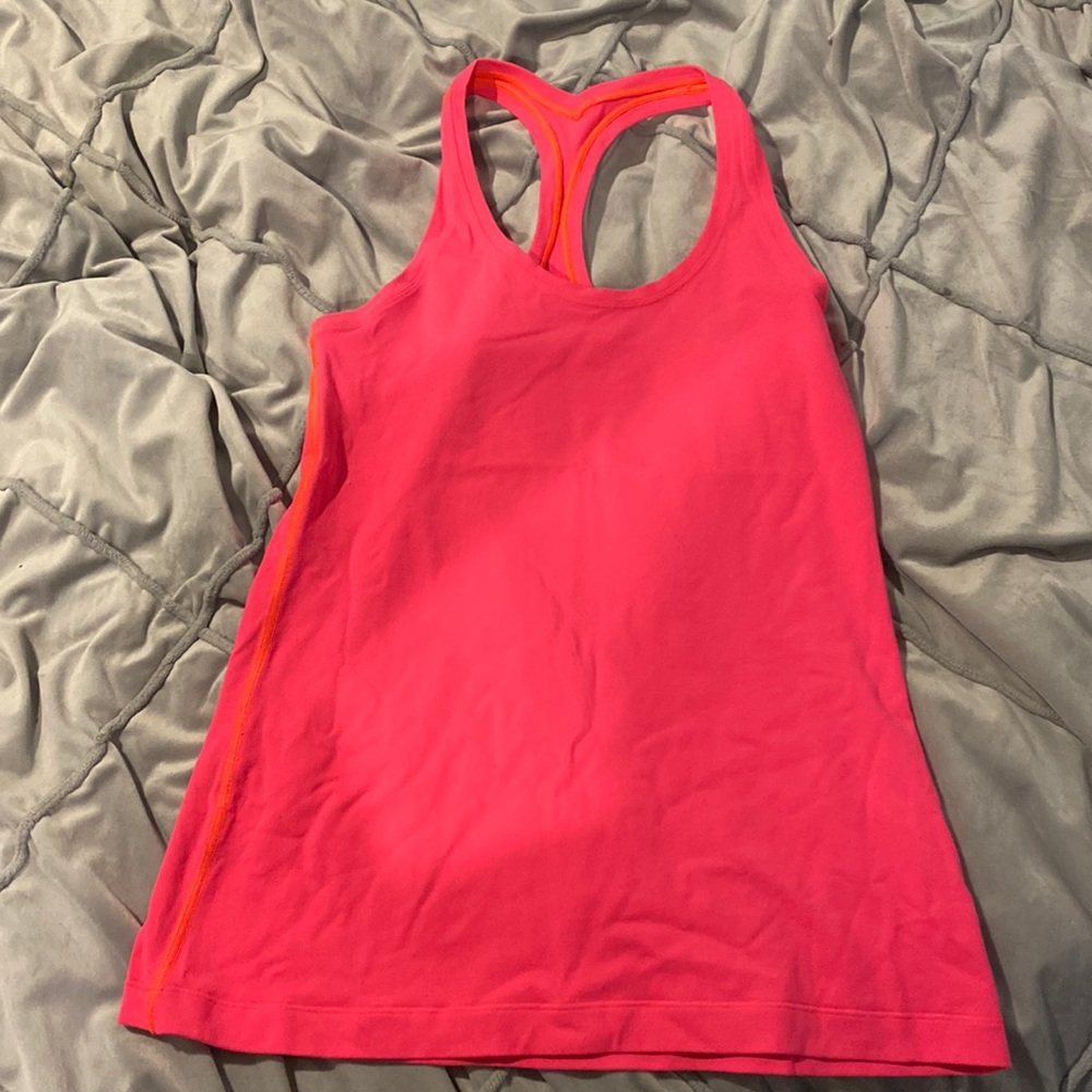 Lululemon Nulu tank